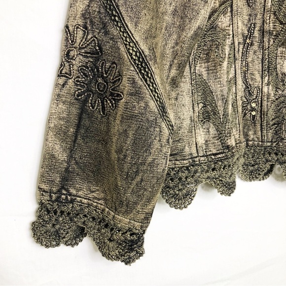 Flashback bronze crochet, embroidered sequin detail button down closure jacket - Picture 4 of 10